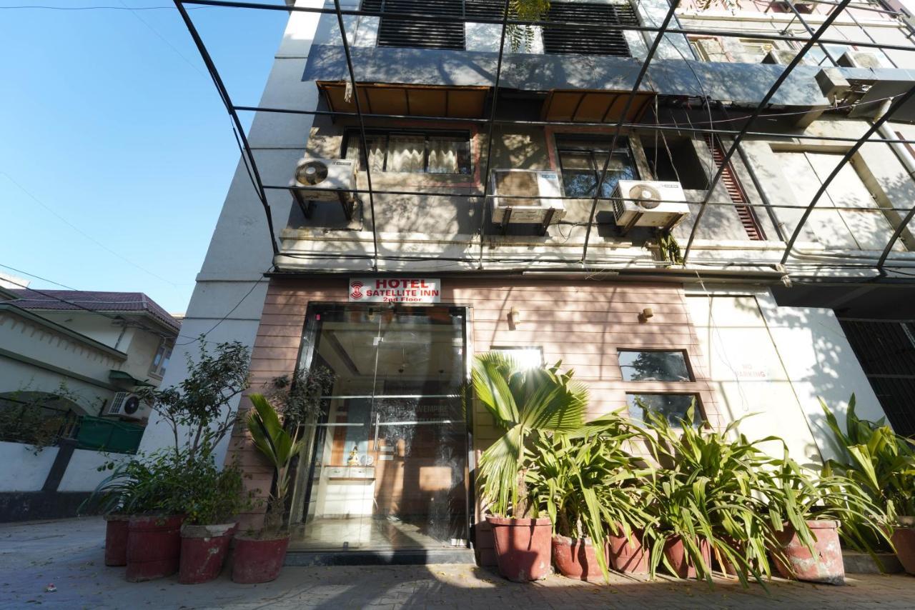 Hotel New Empire Ahmedabad Exterior photo