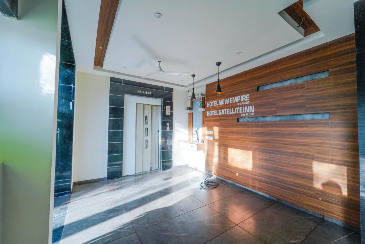Hotel New Empire Ahmedabad Exterior photo
